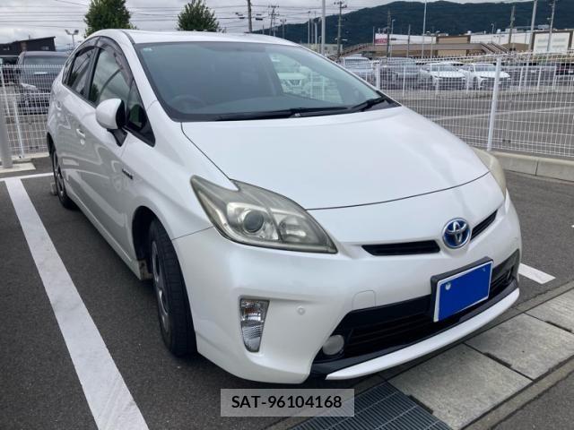 Toyota PRIUS 2012-02 8881670-3