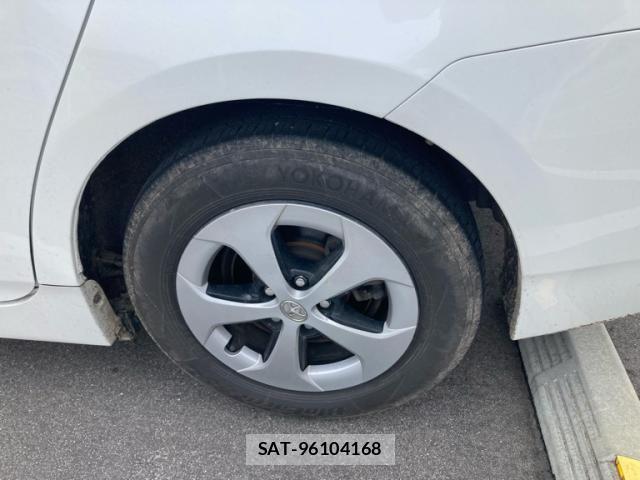 Toyota PRIUS 2012-02 8881670-8