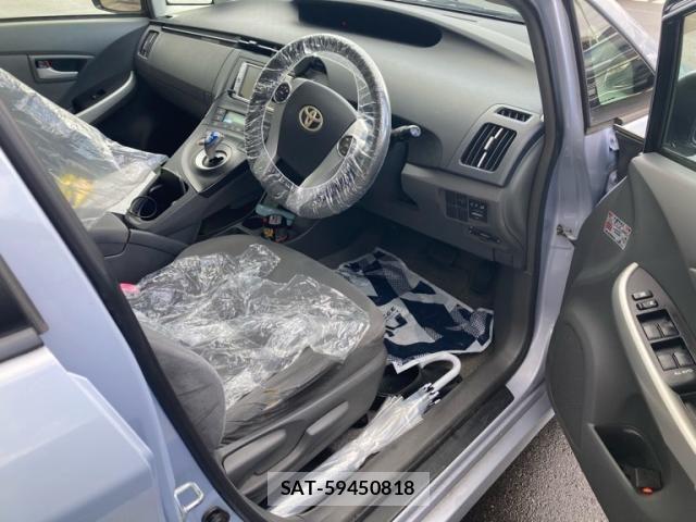 Toyota PRIUS 2009-06 8881674-11