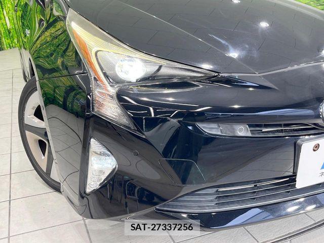 Toyota PRIUS 2016-11 8881611-11