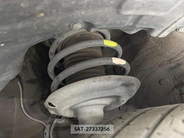 Toyota PRIUS 2016-11 8881611-19