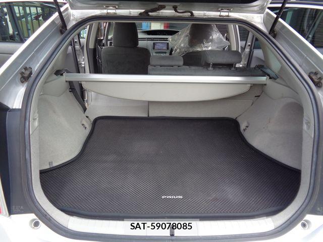 Toyota PRIUS 2009-12 8881656-13
