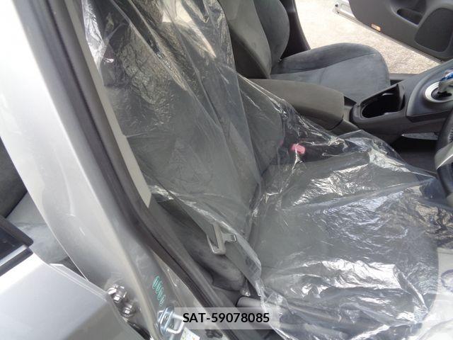 Toyota PRIUS 2009-12 8881656-26