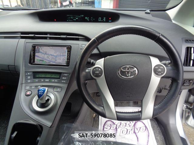 Toyota PRIUS 2009-12 8881656-2