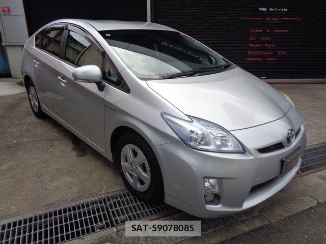 Toyota PRIUS 2009-12 8881656-6