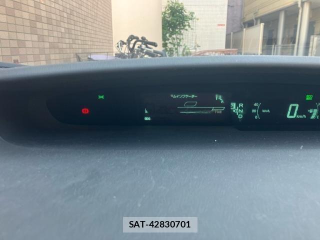Toyota PRIUS 2009-11 8881671-18