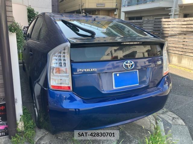 Toyota PRIUS 2009-11 8881671-5