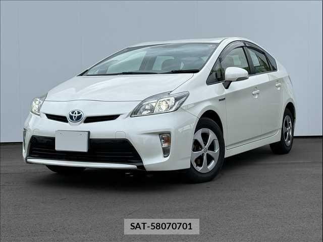 Toyota PRIUS 2015-06 8881643-0