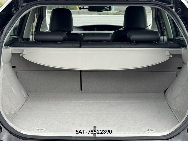 Toyota PRIUS 2014-04 8881648-10