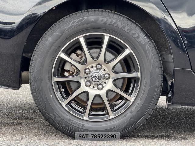 Toyota PRIUS 2014-04 8881648-6