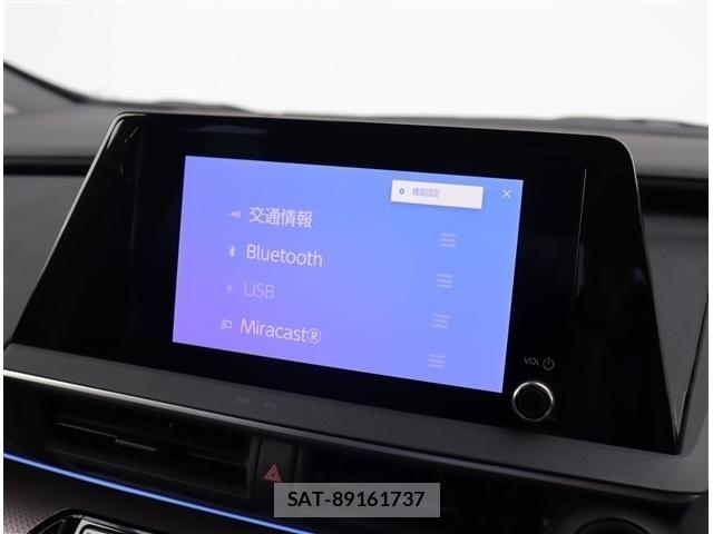 Toyota PRIUS 2023-09 8881598-10