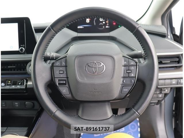 Toyota PRIUS 2023-09 8881598-11