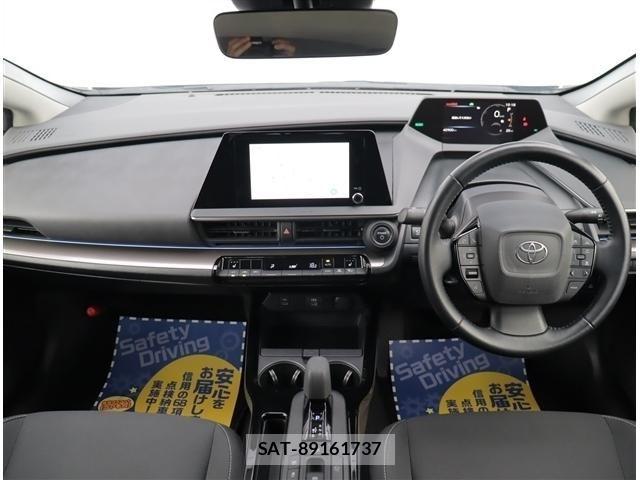 Toyota PRIUS 2023-09 8881598-1