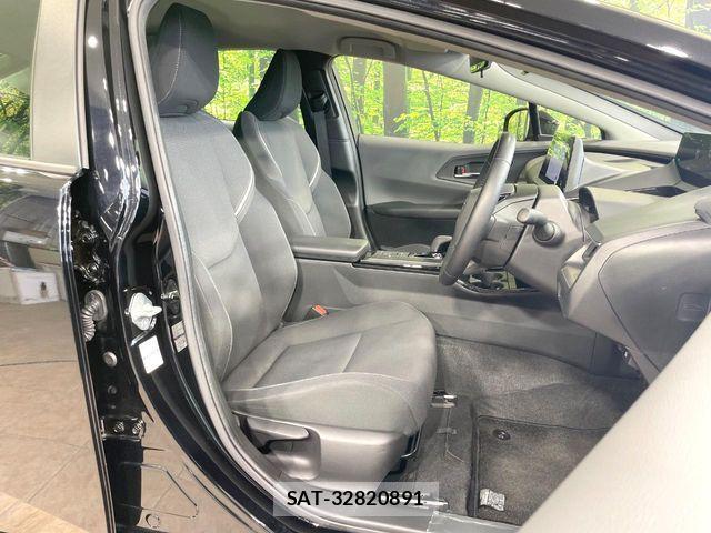Toyota PRIUS 2023-02 8881594-7
