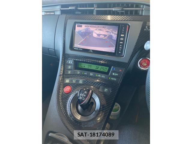 Toyota PRIUS 2014-03 8881653-18