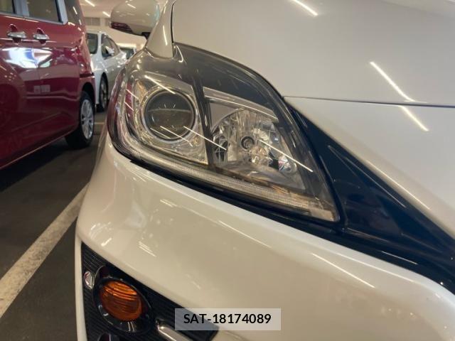 Toyota PRIUS 2014-03 8881653-2