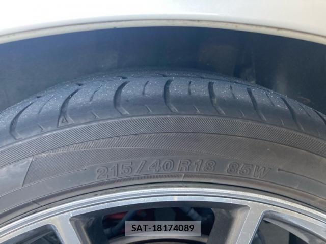 Toyota PRIUS 2014-03 8881653-6