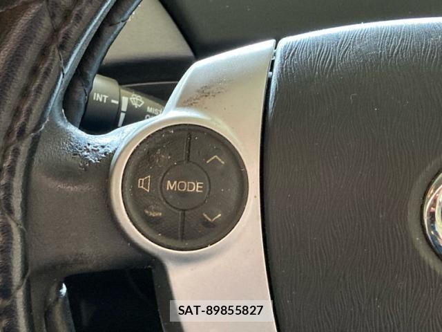Toyota PRIUS 2014-02 8881669-12
