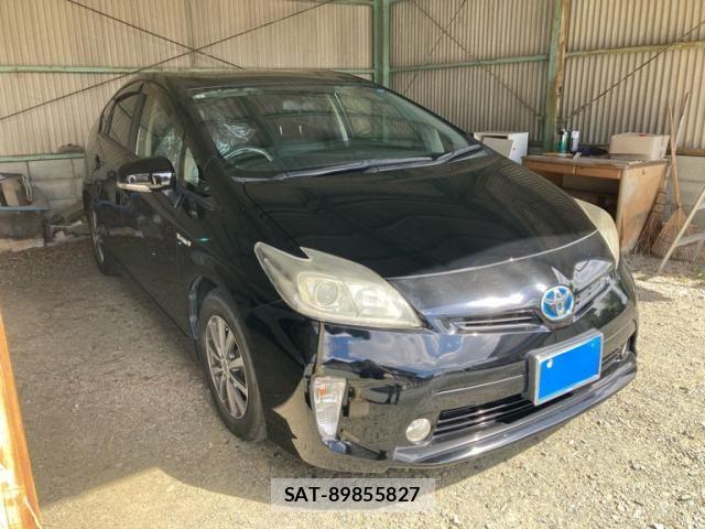 Toyota PRIUS 2014-02 8881669-1