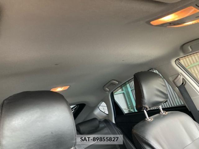 Toyota PRIUS 2014-02 8881669-20