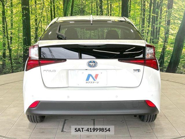 Toyota PRIUS 2019-08 8881615-14