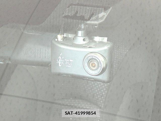 Toyota PRIUS 2019-08 8881615-5
