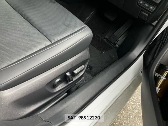 Toyota PRIUS 2025-10 8881583-12