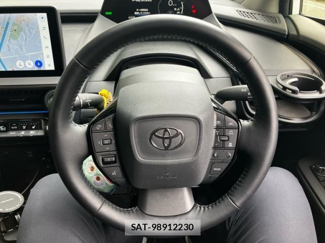 Toyota PRIUS 2025-10 8881583-14