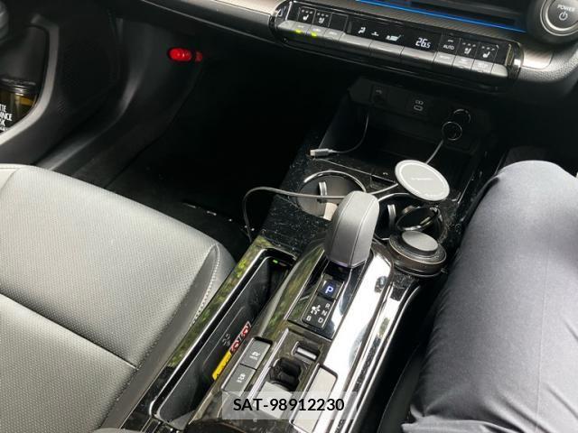 Toyota PRIUS 2025-10 8881583-16