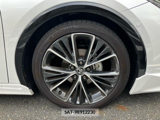 Toyota PRIUS 2025-10 8881583-5