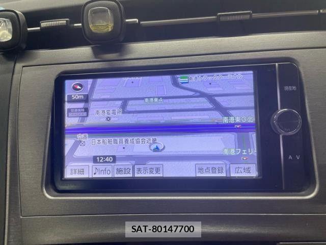 Toyota PRIUS 2014-01 8881660-7