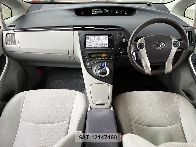 Toyota PRIUS 2010-02 8881663-1