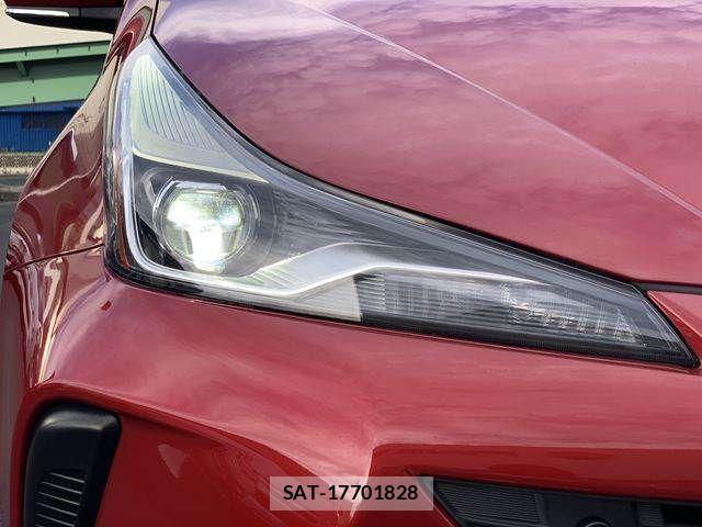 Toyota PRIUS 2019-09 8881617-11