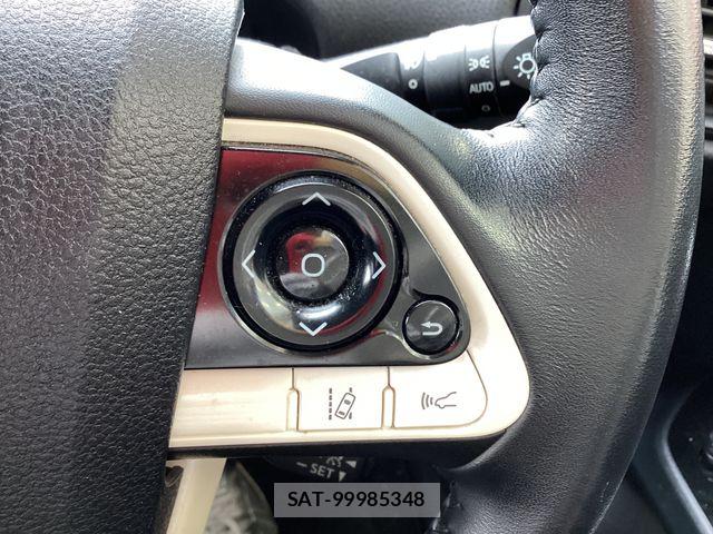 Toyota PRIUS 2018-11 8881641-6