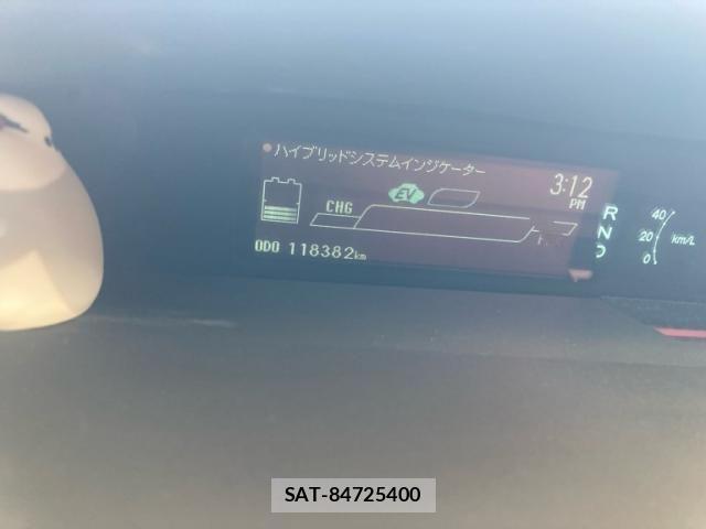 Toyota PRIUS 2013-11 8881672-10