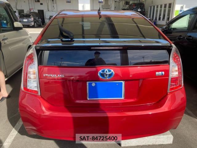 Toyota PRIUS 2013-11 8881672-4