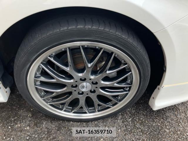 Toyota PRIUS 2011-12 8884206-9
