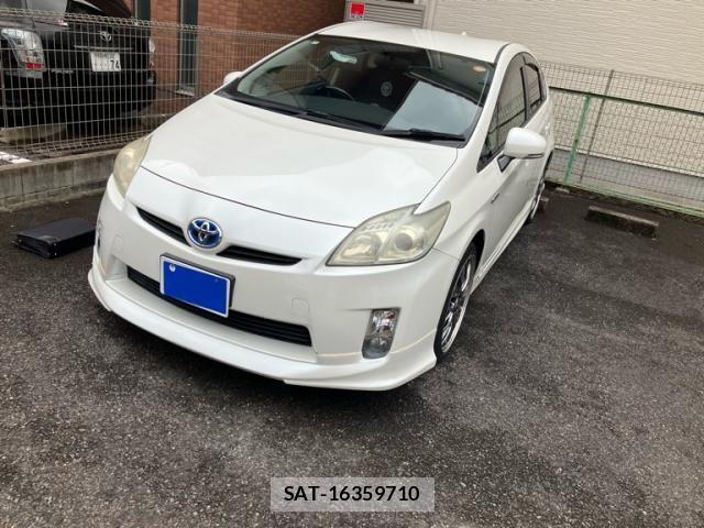 Toyota PRIUS 2011-12 8884206-1