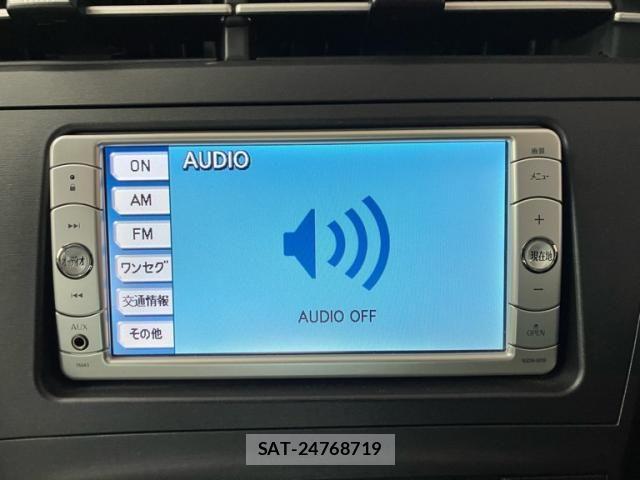 Toyota PRIUS 2010-04 8884209-16