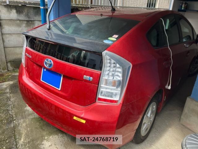 Toyota PRIUS 2010-04 8884209-4