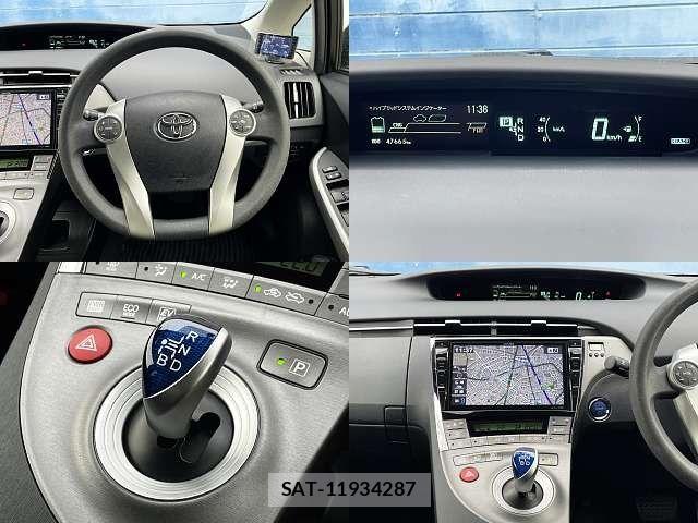Toyota PRIUS 2014-02 8884194-3