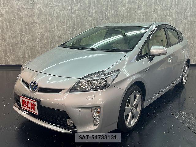 Toyota PRIUS 2013-01 8884198-27