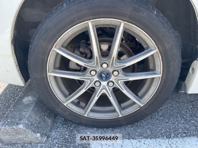 Toyota PRIUS 2010-08 8884215-9