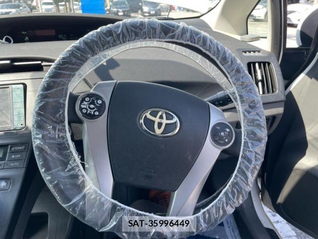 Toyota PRIUS 2010-08 8884215-17
