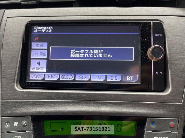 Toyota PRIUS 2013-04 8884201-3
