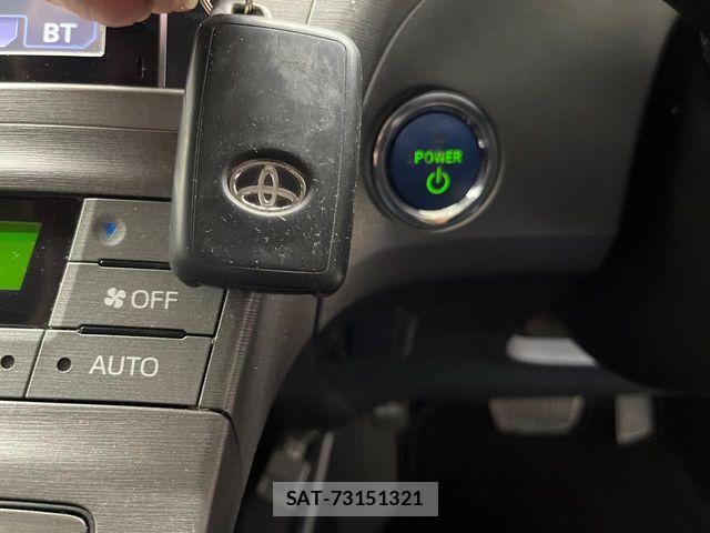 Toyota PRIUS 2013-04 8884201-5