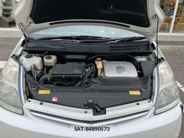 Toyota PRIUS 2006-05 8884211-12
