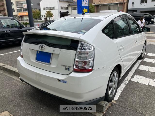 Toyota PRIUS 2006-05 8884211-1