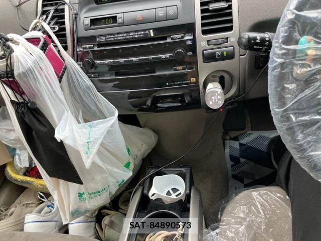 Toyota PRIUS 2006-05 8884211-19