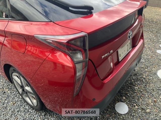 Toyota PRIUS 2016-05 8884200-2